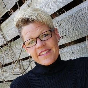 Meet your Posher, Amy jo